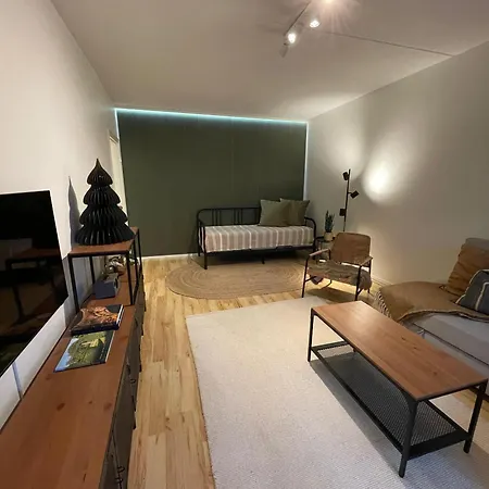 Hogland - 2 Apartamento *